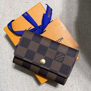 louis vuitton 6 key holder damier ebene